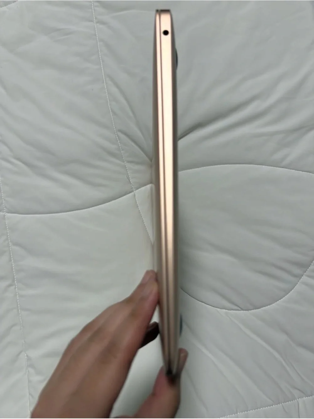 Apple rose gold